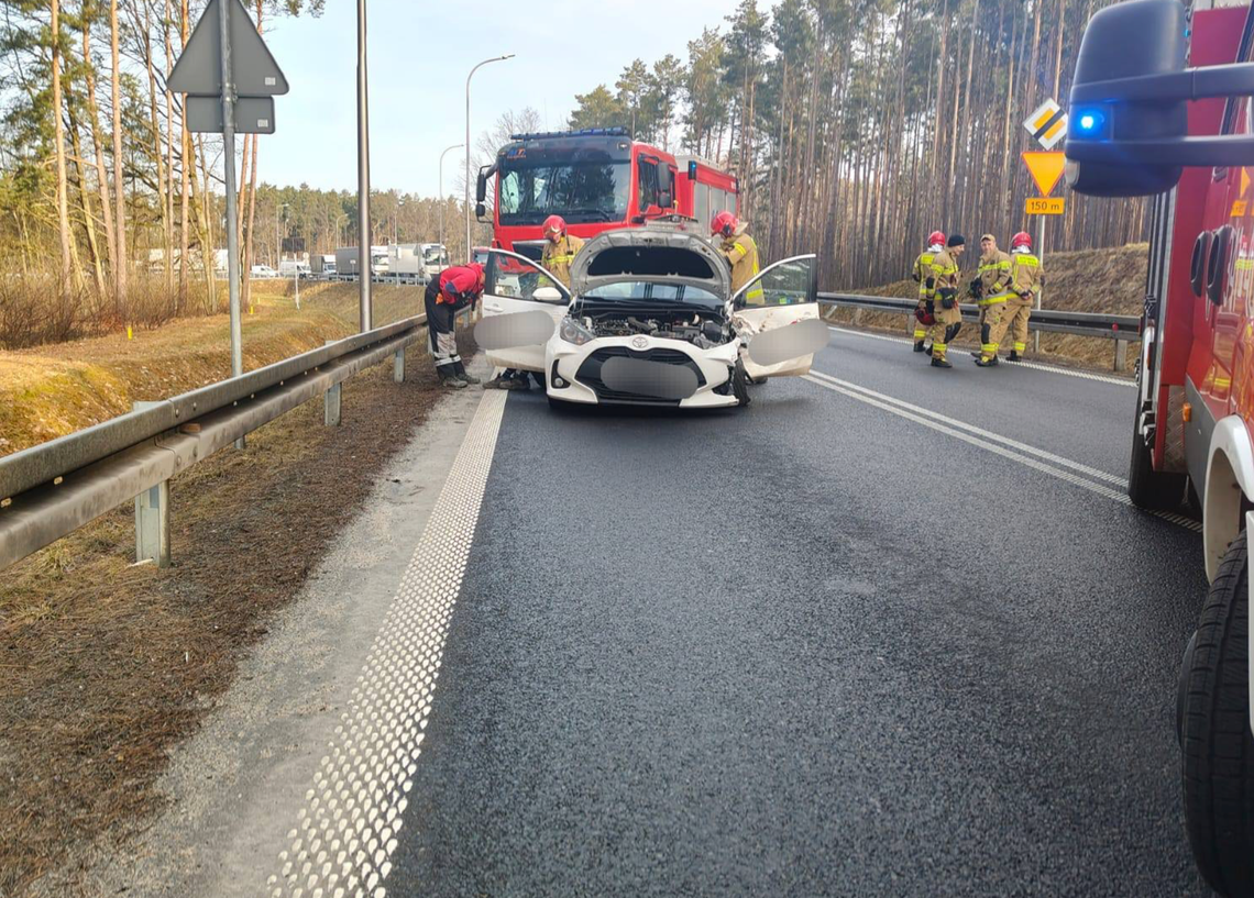 Zielona Góra: brawura za kierownicą zakończyła się poważną kolizją