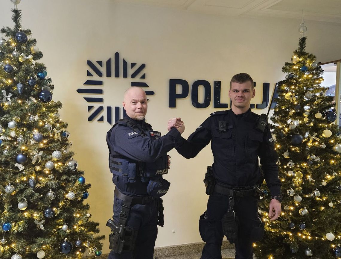 Zielonogórscy policjanci uratowali życie kobiety Zielonogórscy policjanci uratowali życie kobiety